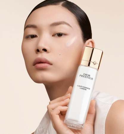 Dior Prestige L’Oléo-Essence Lumière