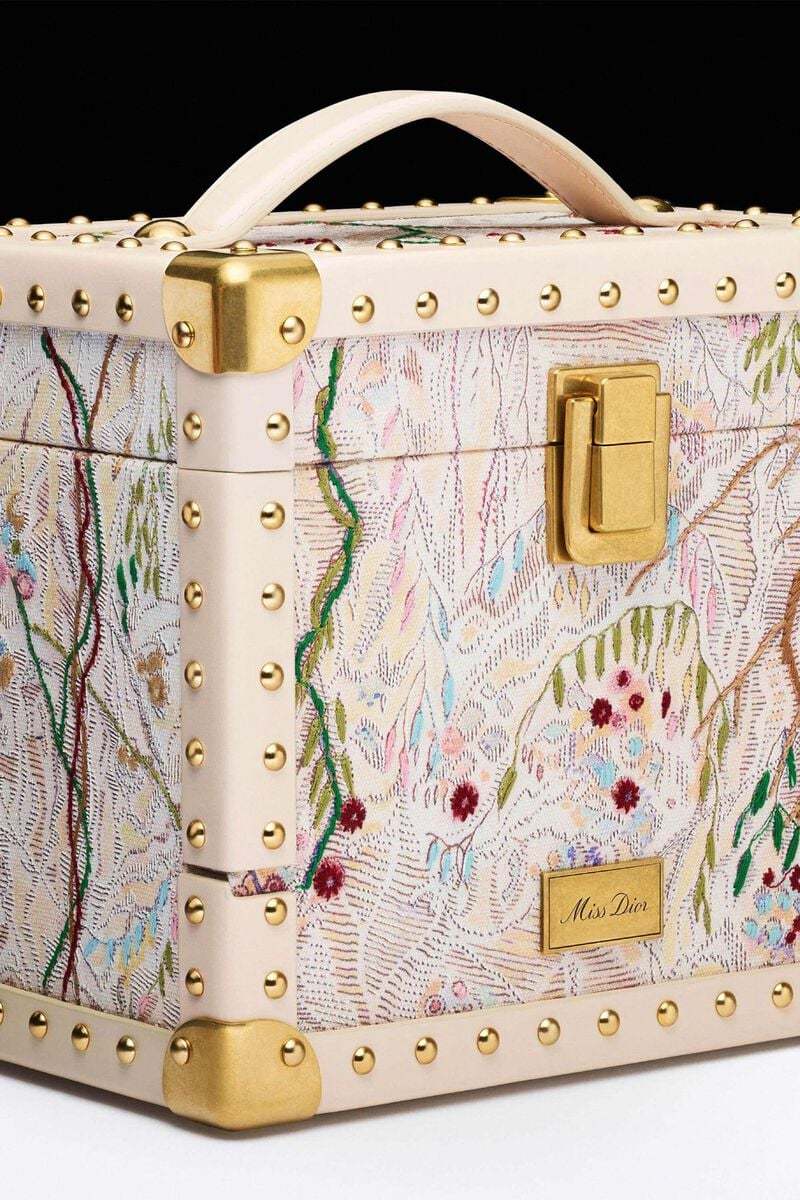Miss Dior by Eva Jospin
