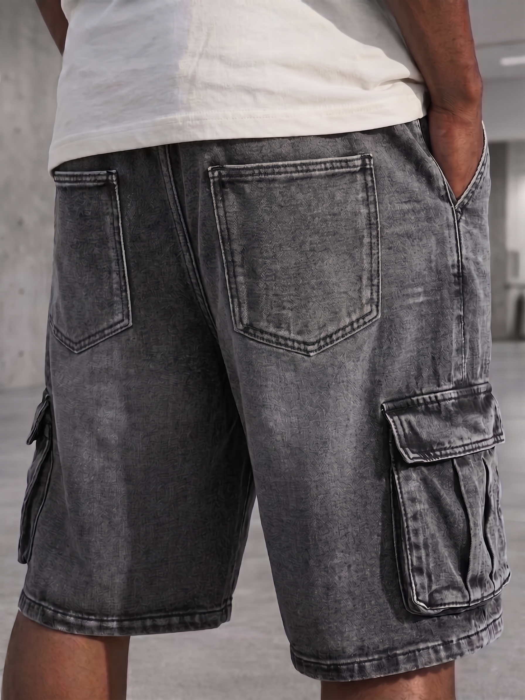 Stylish Vintage Workwear Shorts with Multiple Pockets