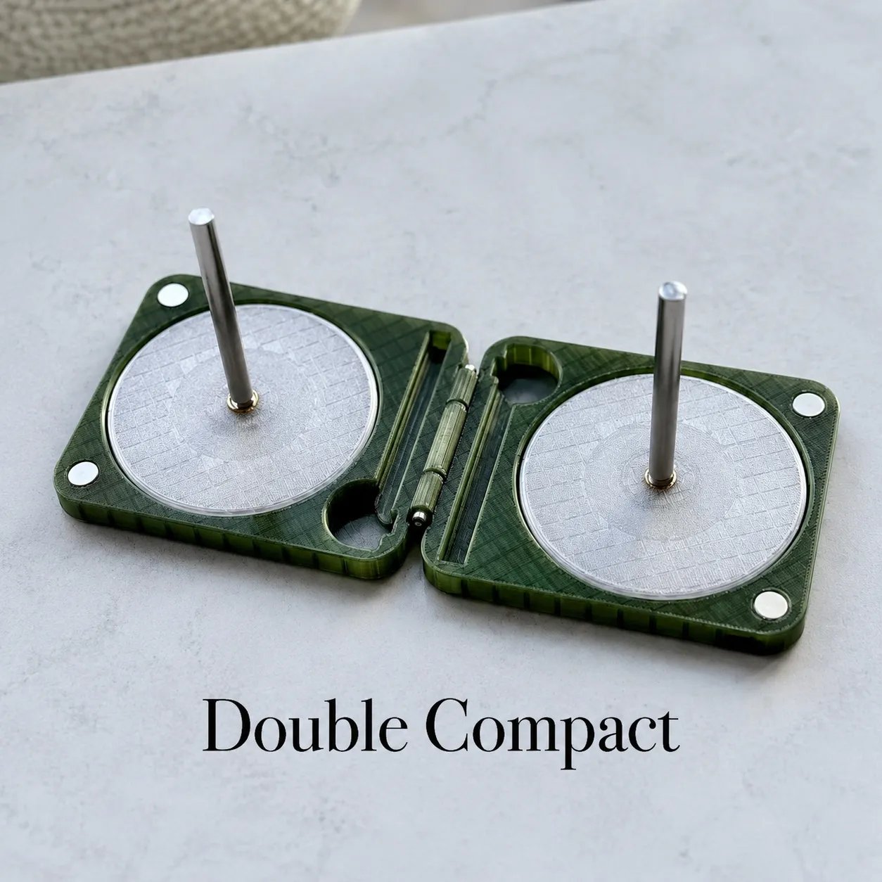 Foldable Yarn Holder Portable Travel Case for Crochet & Knitting