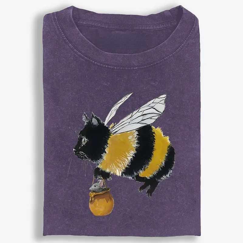 Bee Cat Catching Mouse Retro Washed T-Shirt | 100% Cotton | Streetwear Essential