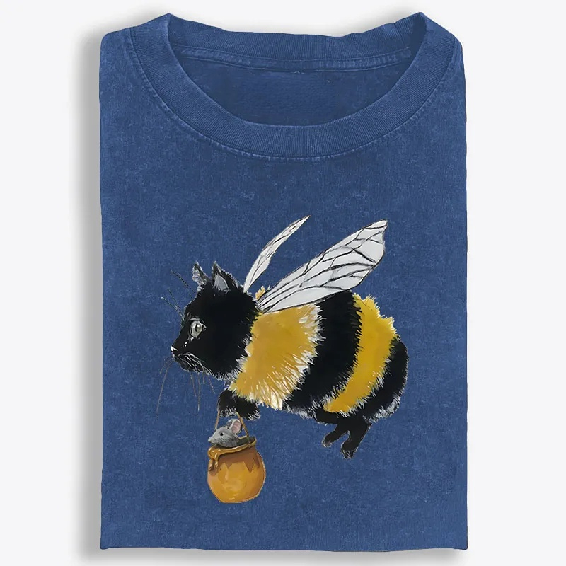 Bee Cat Catching Mouse Retro Washed T-Shirt | 100% Cotton | Streetwear Essential