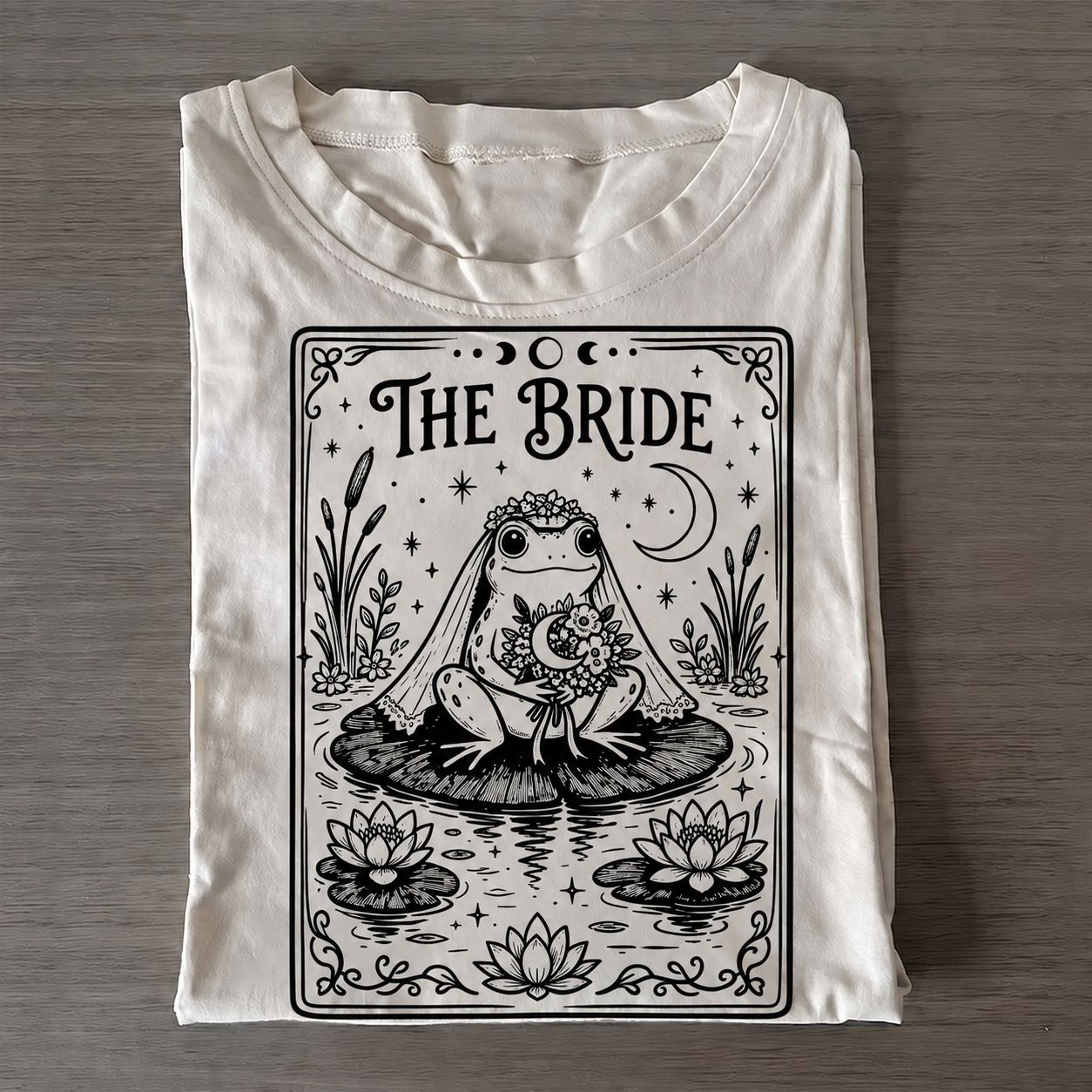 Medieval Frog Bride Bachelorette T-shirt