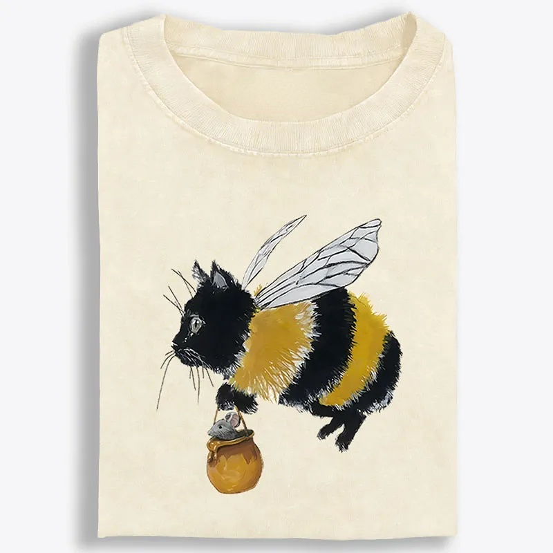 Bee Cat Catching Mouse Retro Washed T-Shirt | 100% Cotton | Streetwear Essential