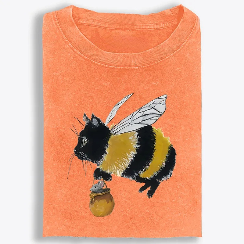 Bee Cat Catching Mouse Retro Washed T-Shirt | 100% Cotton | Streetwear Essential