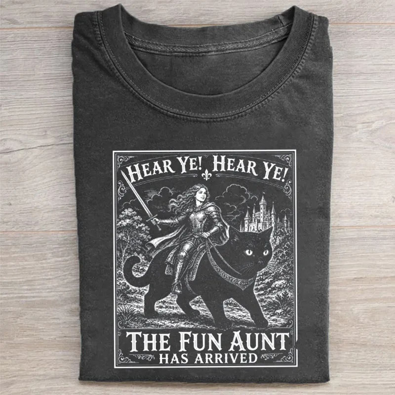 Fun Aunt Knight Riding Black Cat T-shirt