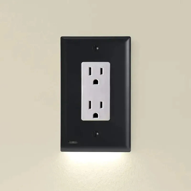 Outlet Cover with Integrated LED Night GuideLight