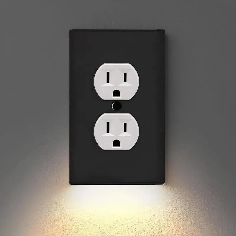 Outlet Cover with Integrated LED Night GuideLight