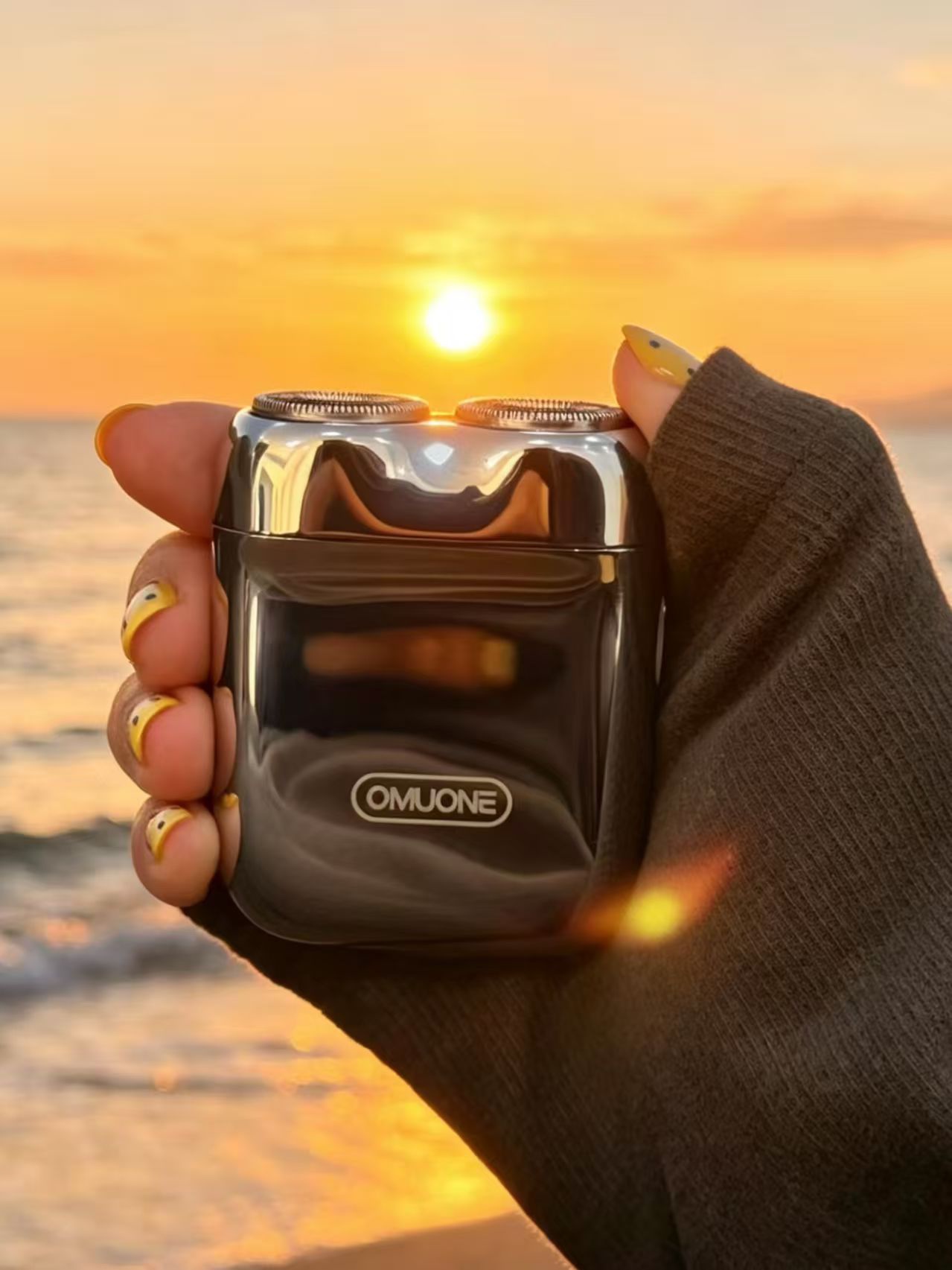 OMUONE XI-T7 Rotary Electric Shaver, Dual-Head, Fully Washable, Travel Portable, Smart, Mini Razor