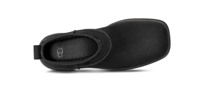 Moxy Chelsea - BLACK