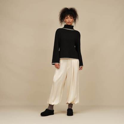 Enwrap Clog - BLACK