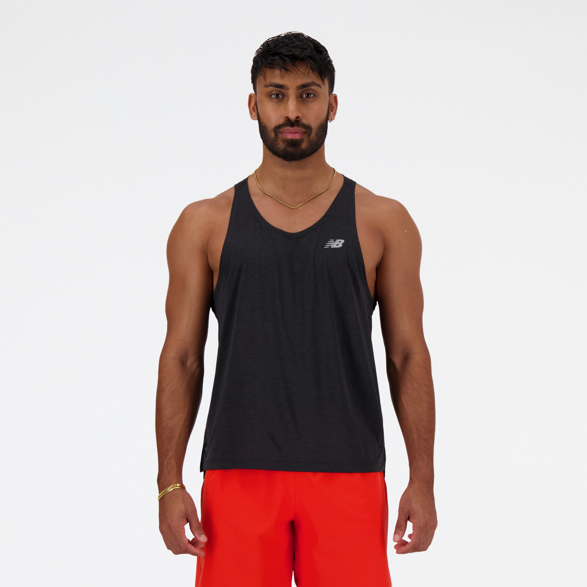 Pranav is wearing size M and is 6'/182.8cm. Waist: 30.5"/77.5cm