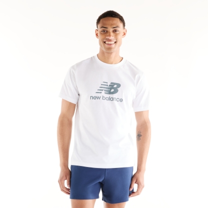 Ngawang is wearing size M and is 6'1.5"/187cm. Chest: 39.5"/100.3cm, Waist: 33"/83.8cm, Hips: 40"/101.6cm