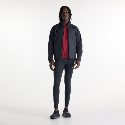 Hella is wearing size M and is 6'2"/188cm. Chest: 37"/94cm, Waist: 30"/76cm