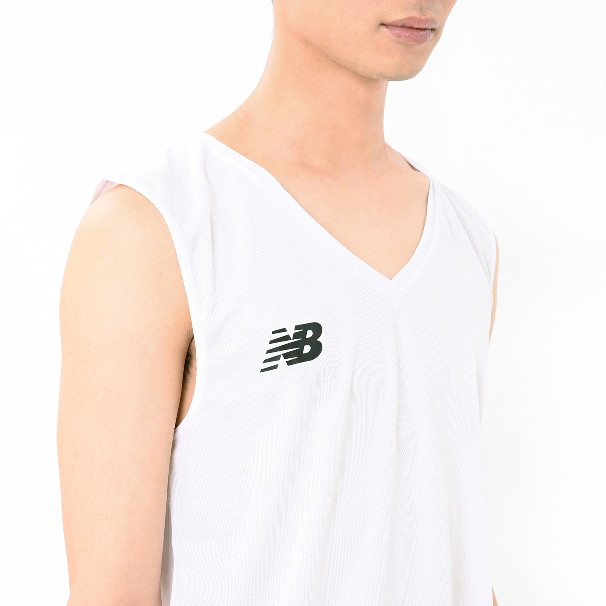 New Balance インナーシャツ Vネックノースリーブ, JMTF1022WT
