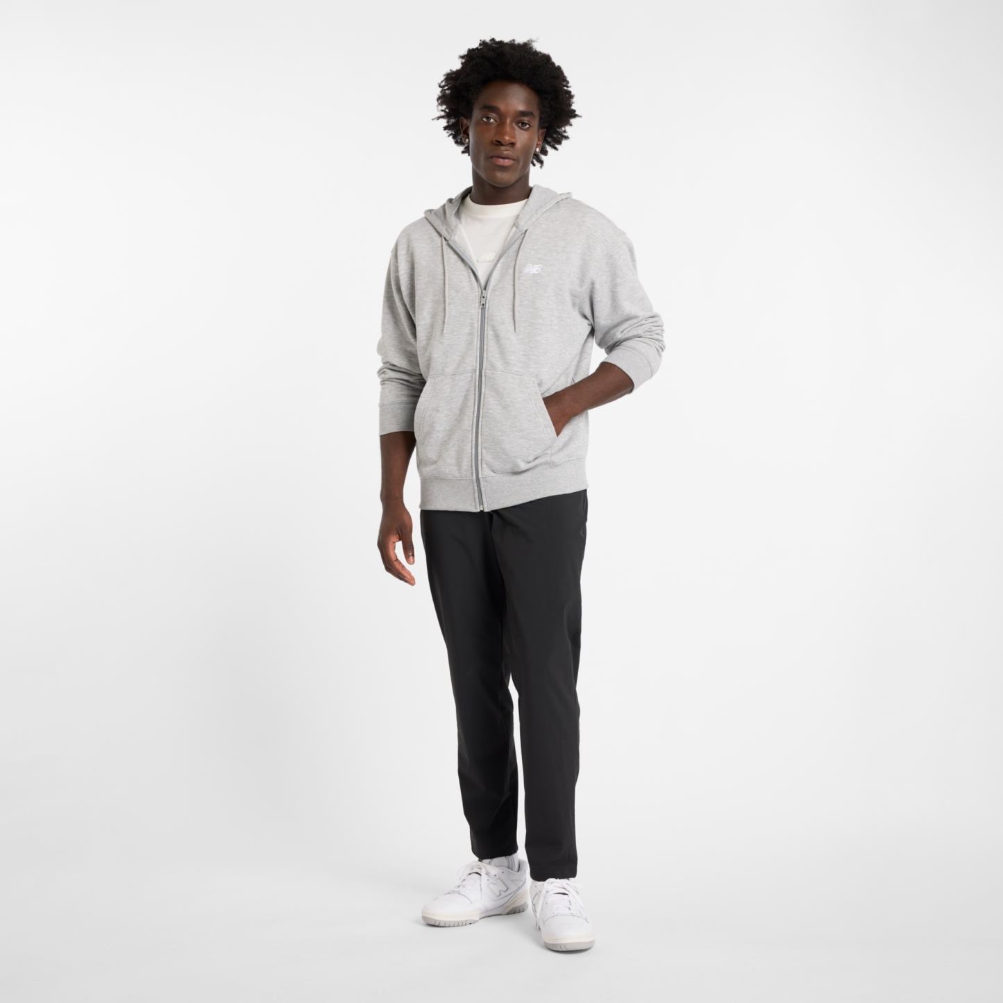Gene is wearing size M and is 6’0"/182.9cm. Waist: 30"/76cm