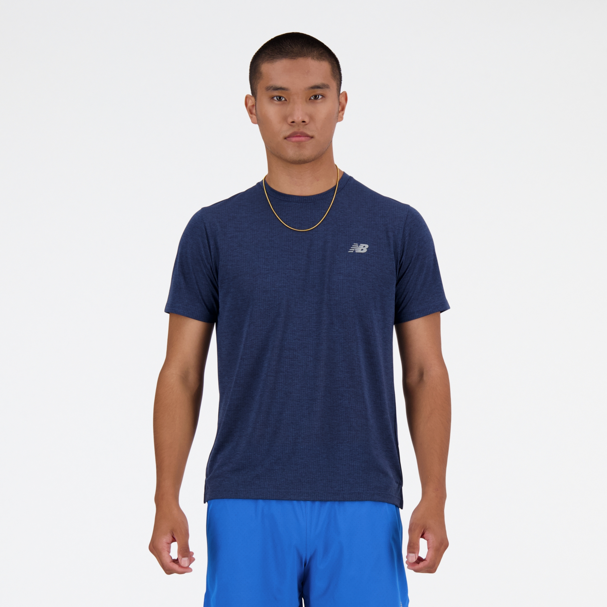 Ngawang is wearing size M and is 6'1.5"/187cm. Chest: 39.5"/100.3cm, Waist: 33"/84cm, Hips: 40"/102cm