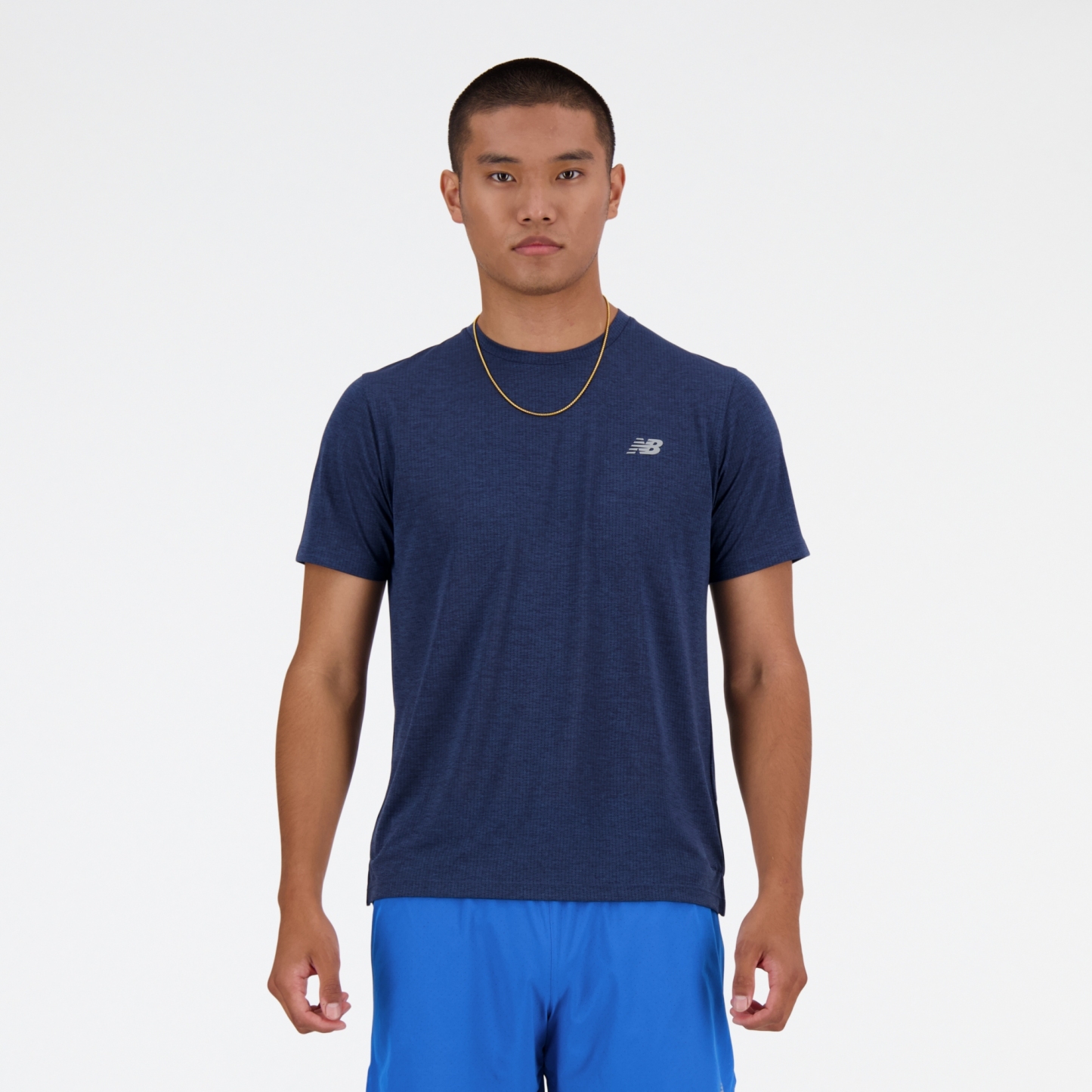 Ngawang is wearing size M and is 6'1.5"/187cm. Chest: 39.5"/100.3cm, Waist: 33"/84cm, Hips: 40"/102cm