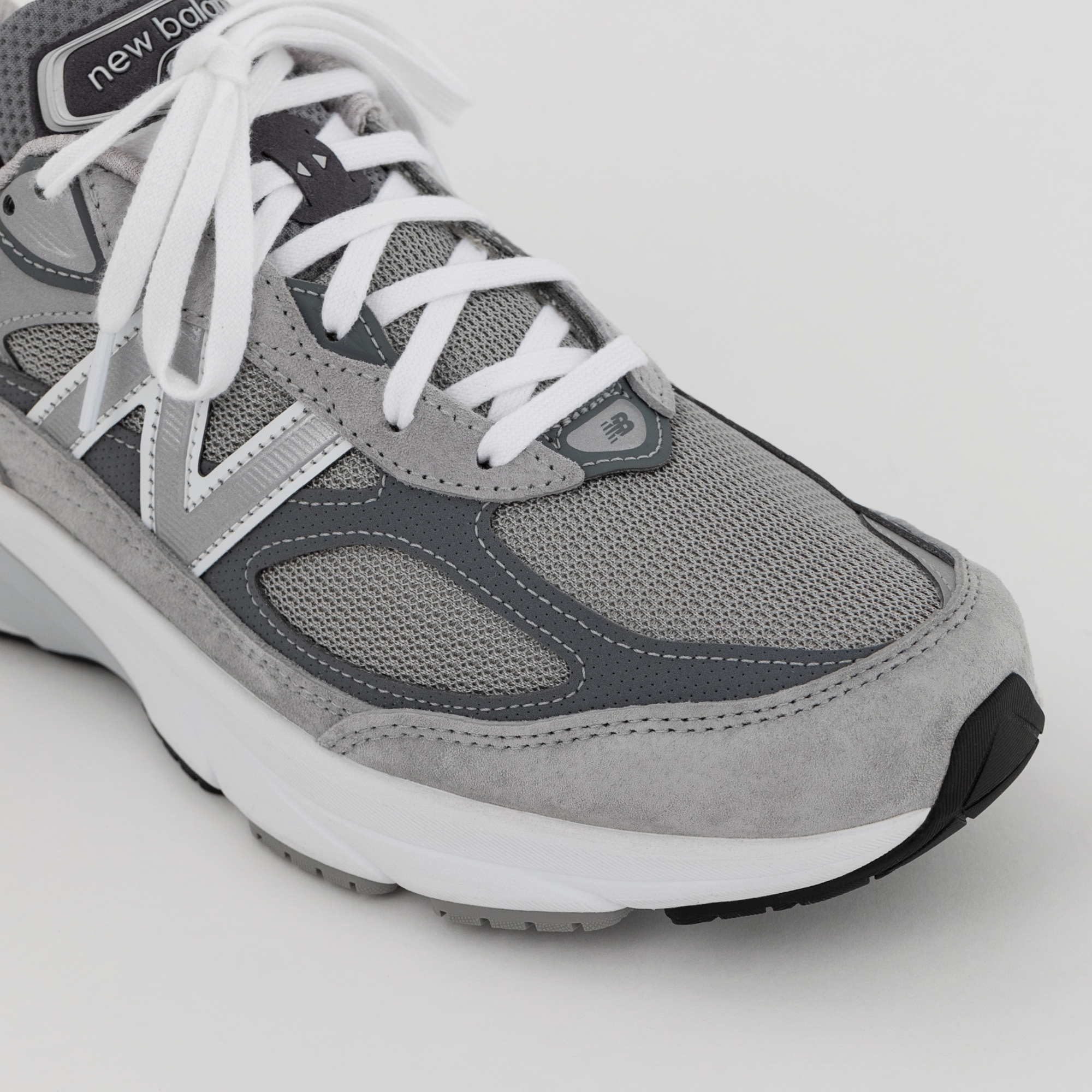 New Balance Made in USA 990v6, M990GL6
