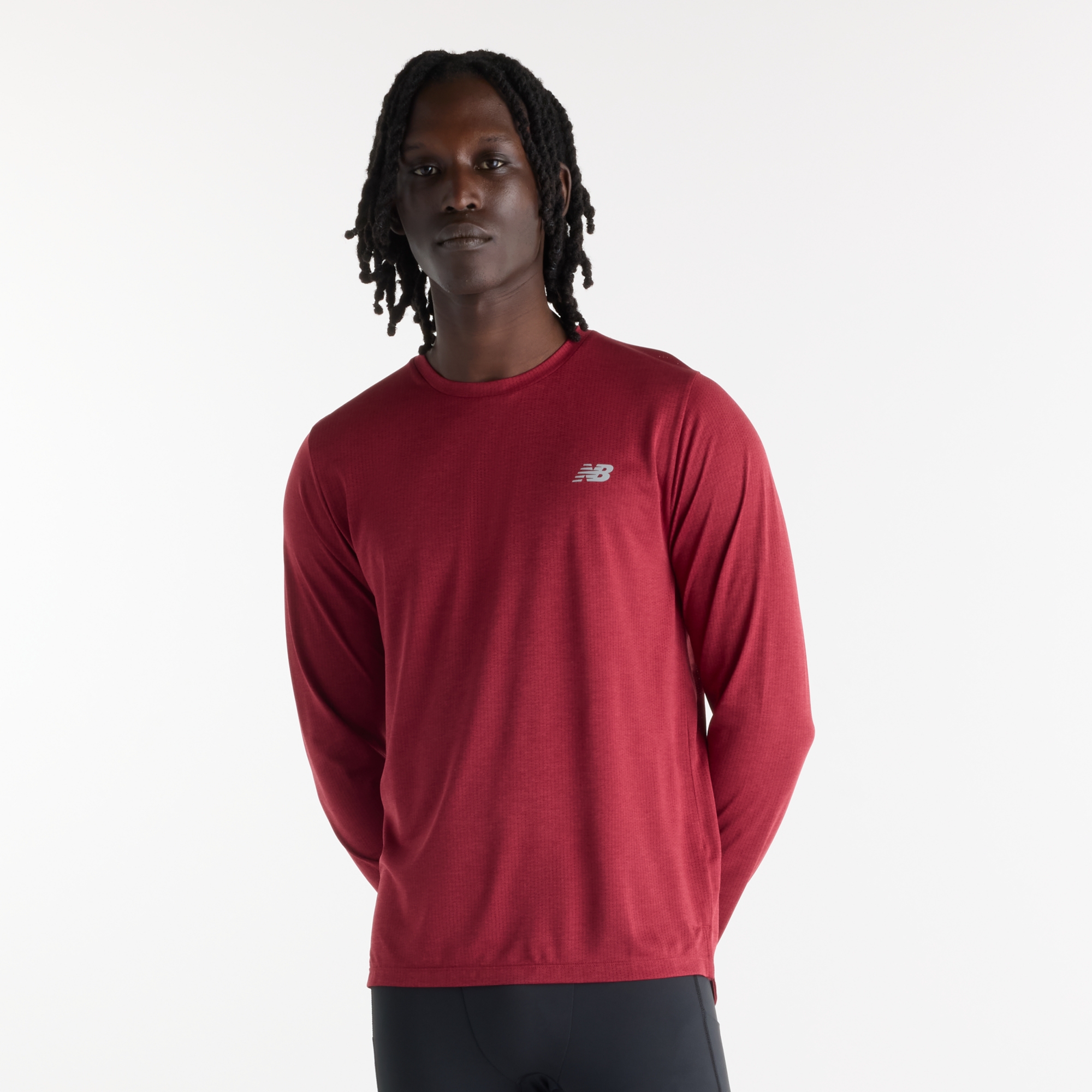Hella is wearing size M and is 6'2"/188cm. Chest: 37"/94cm, Waist: 30"/76cm