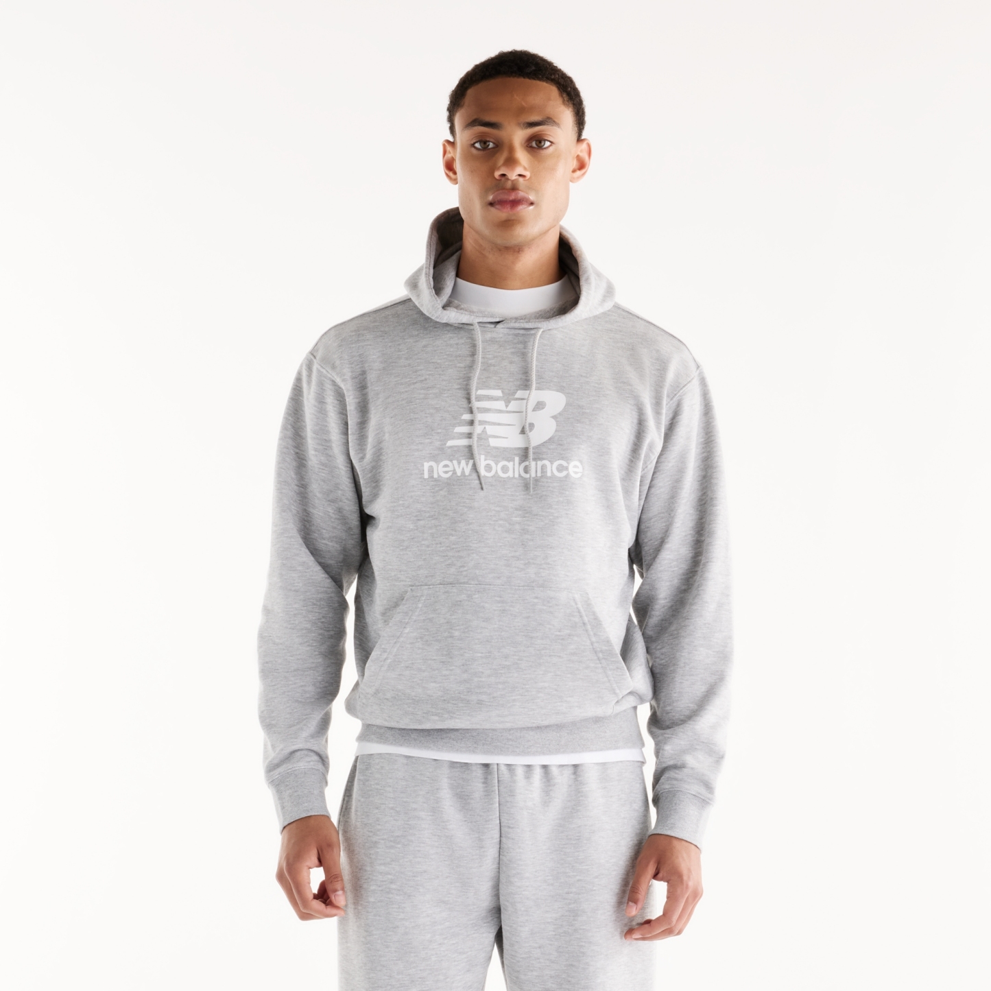 Mohamed is wearing size M and is 6'3"/190.5cm. Chest: 36.5"/92.7cm, Waist: 26.5"/67.3cm, Hips: 38.5"/97.8cm