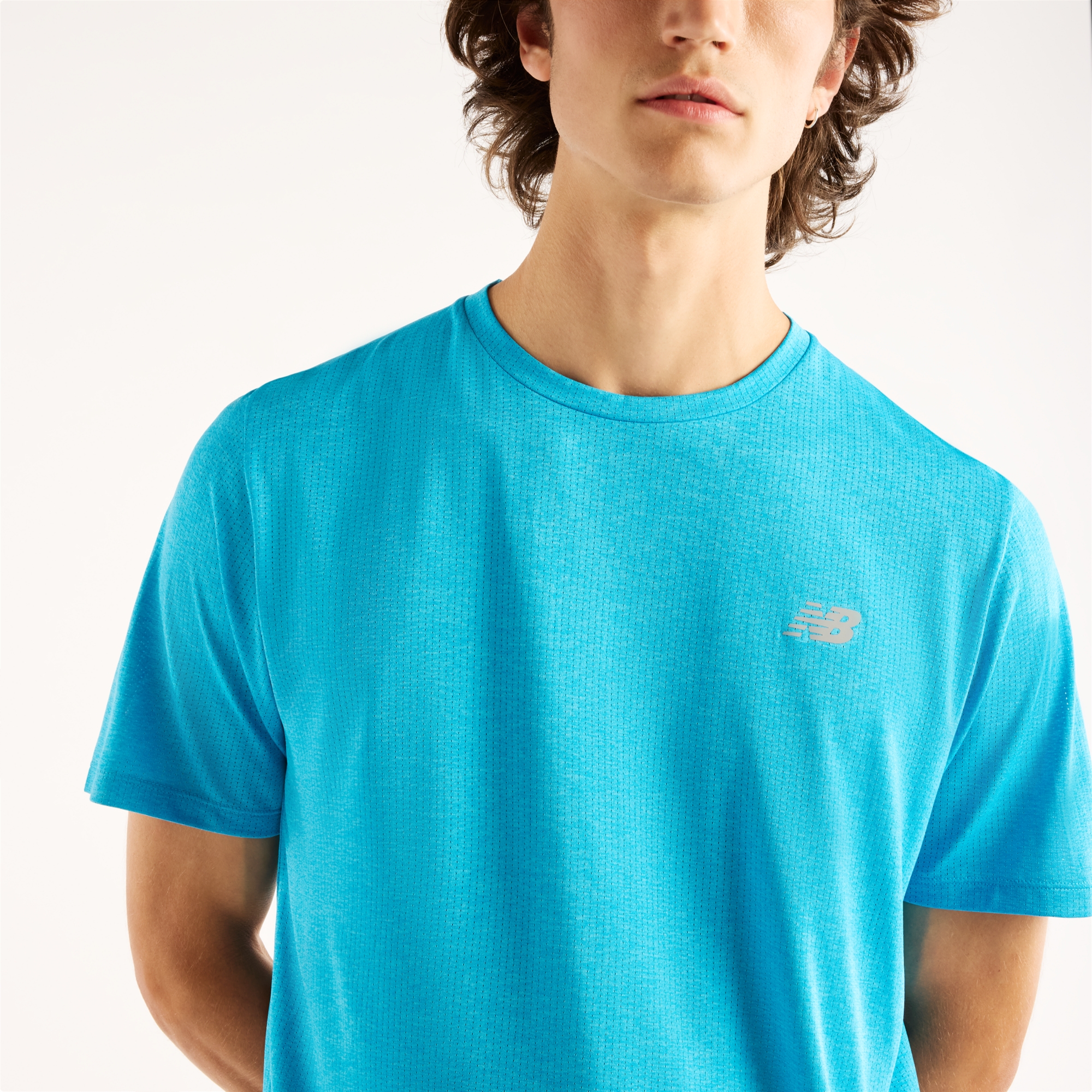 Felix is wearing size M and is 6'/183cm. Chest: 36.5"/93cm, Waist: 30.5"/78cm, Hips: 36.5"/93cm