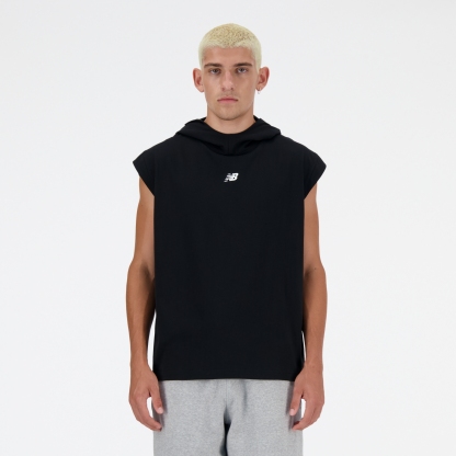 Sebastian is wearing size M and is 6'2";188cm. Chest: 38.75";98.4cm, Waist: 32";81.3cm, Hips: 39";99cm