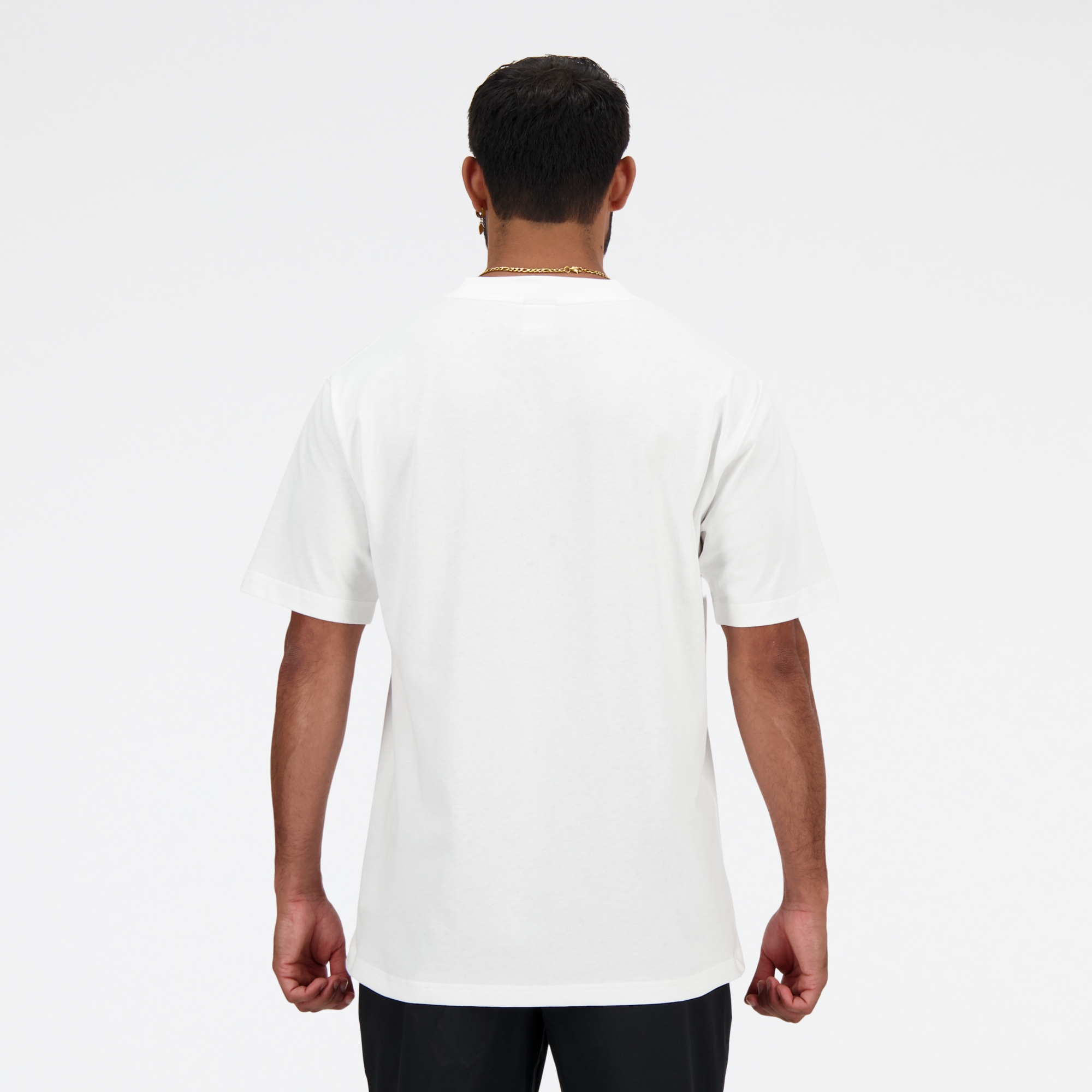 Pranav is wearing size M and is 6'/182.8cm. Waist: 30.5"/77.5cm