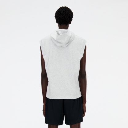 Mohamed is wearing size M and is 6'3"/190.5cm. Chest: 36.5"/92.7cm, Waist: 26.5"/67.3cm, Hips: 38.5"/97.8cm
