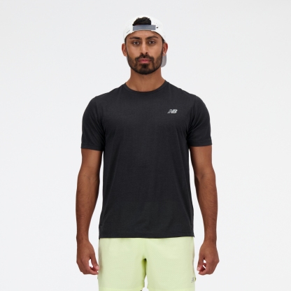 Pranav is wearing size M and is 6'/182.8cm. Waist: 30.5"/77.5cm