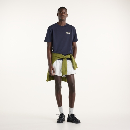 New Balance Athletics プレミアムロゴスウェットショートスリーブTシャツ, MT41908DNT