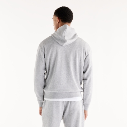 Mohamed is wearing size M and is 6'3"/190.5cm. Chest: 36.5"/92.7cm, Waist: 26.5"/67.3cm, Hips: 38.5"/97.8cm