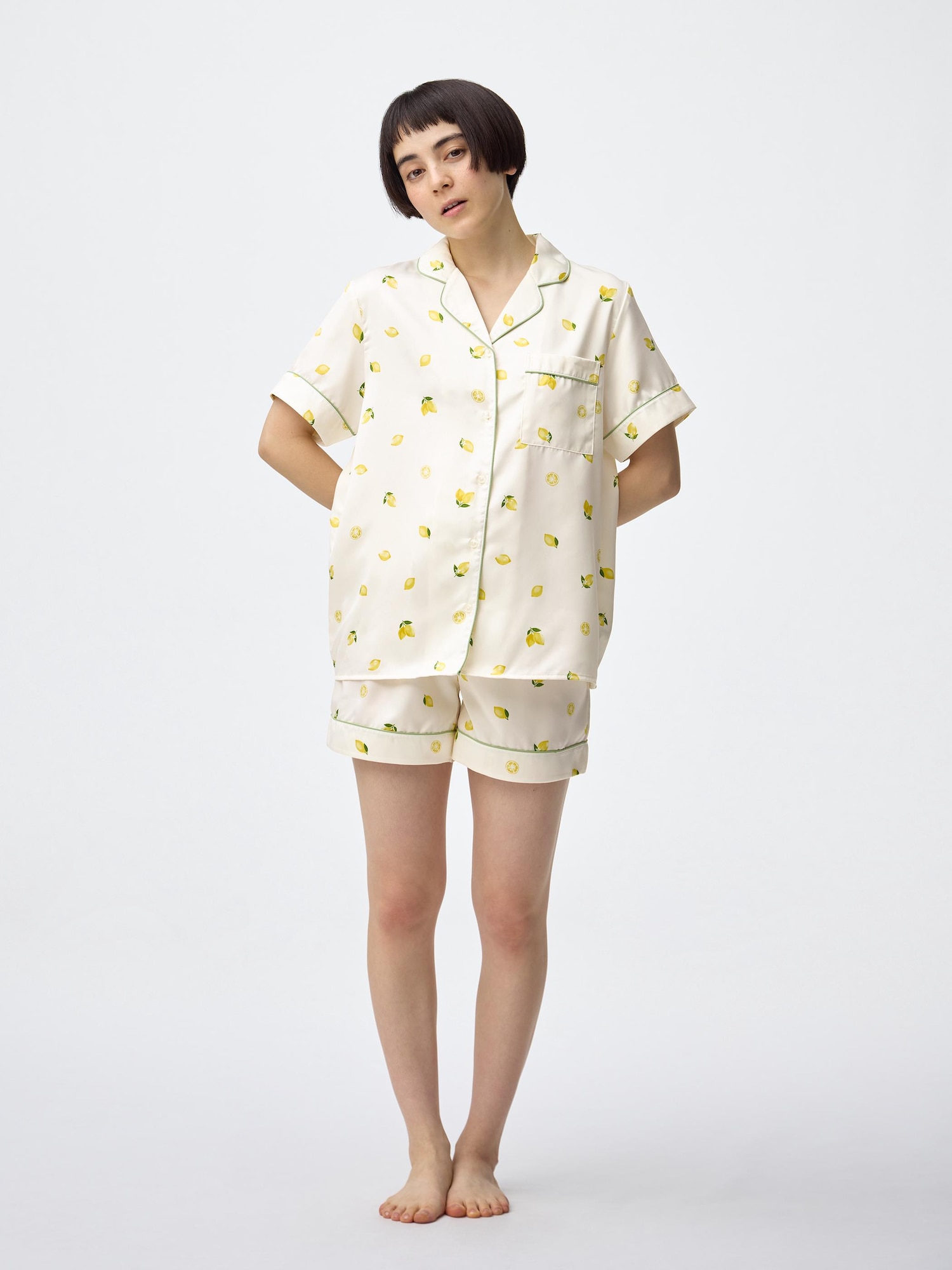 サテンパジャマ(半袖&ショートパンツ)(レモン) - 01 OFF WHITE