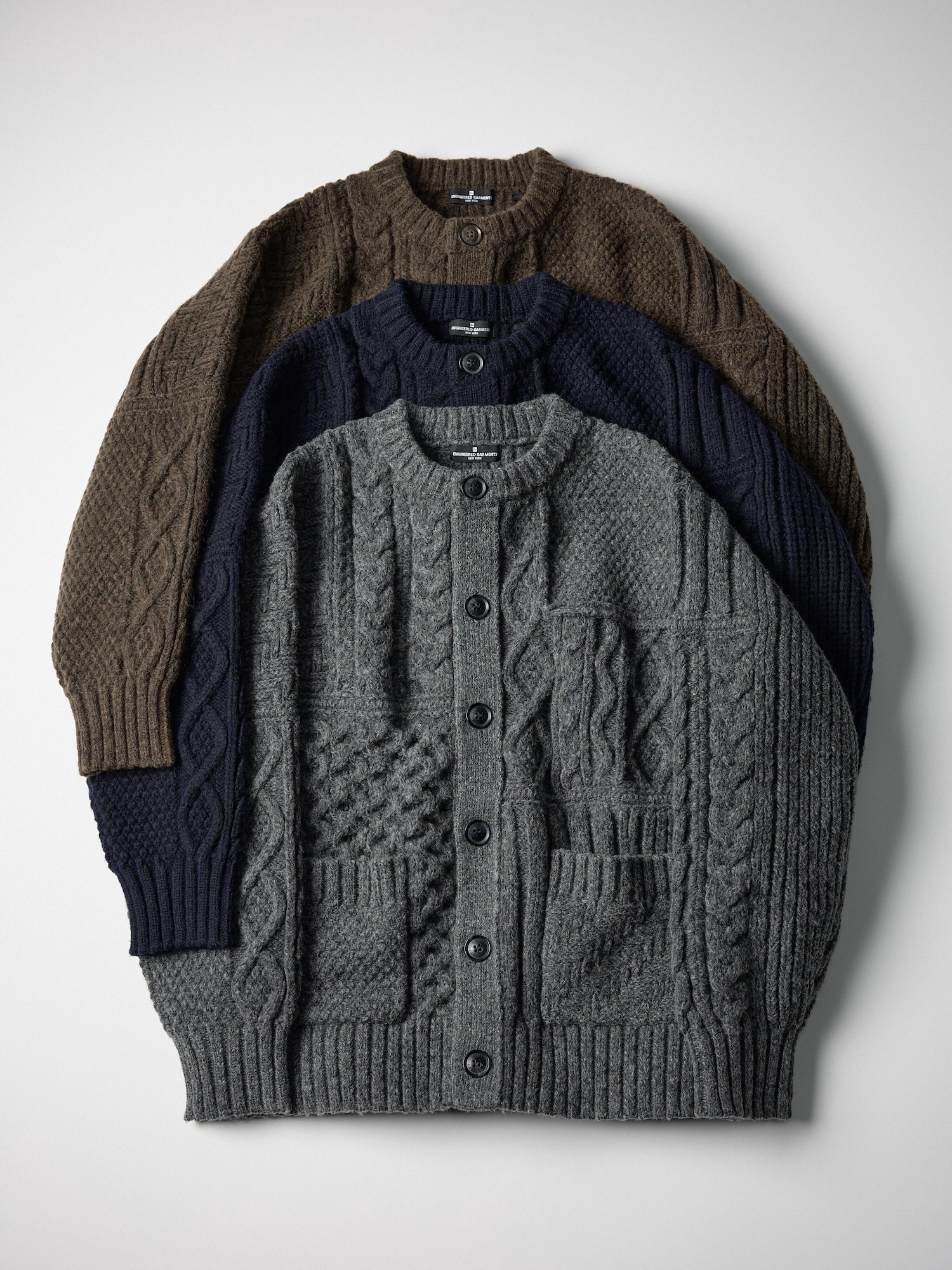 ケーブルクルーネックカーディガン ENGINEERED GARMENTS