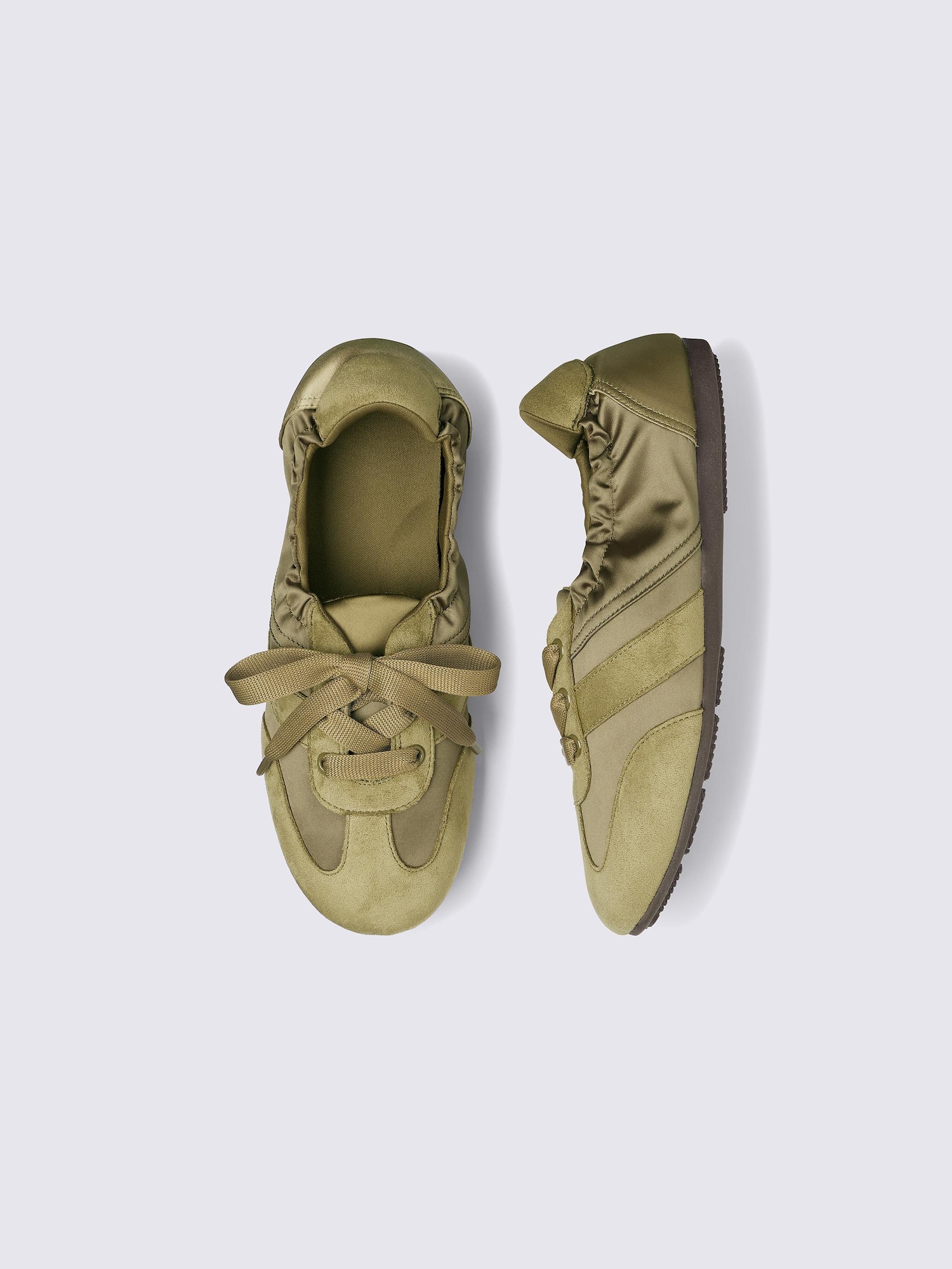 ギャザーバレエスニーカー - 56 OLIVE
