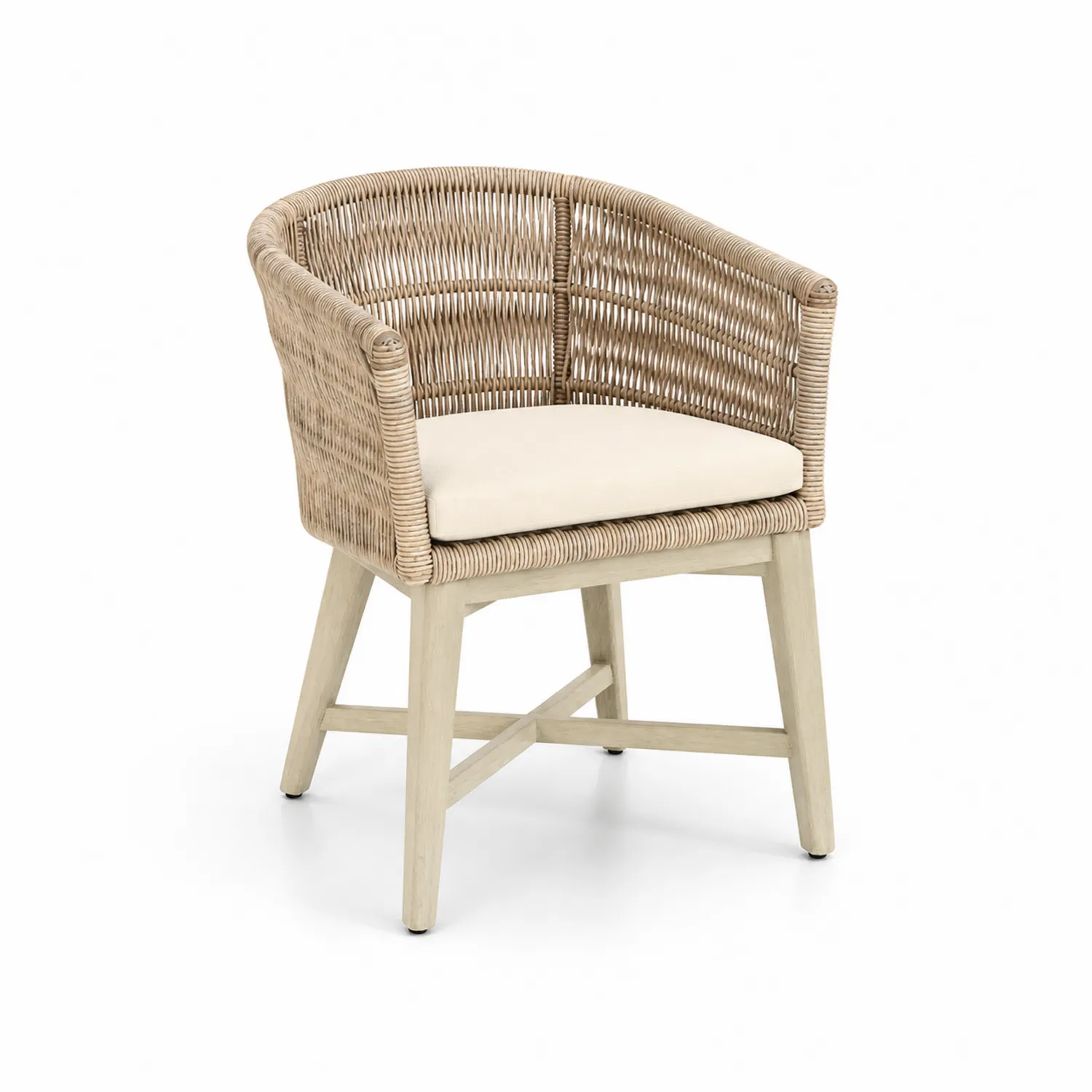 Silla de mimbre con cojín beige-Rusticvillaa