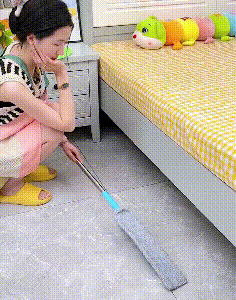 Retractable gap dust cleaner in use