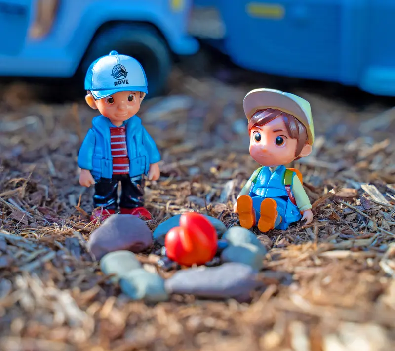 ROVE Vehicle Playset with Camper Figurine Toys