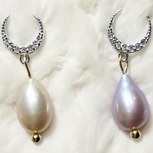 Dual-Tone Moonlight Pearls--AAAAAA+ Dual-Tone Pearl Stud Earrings with Crescent Moon shape| Handmade Jewelry-Yasvitti Pearl Jewelry
