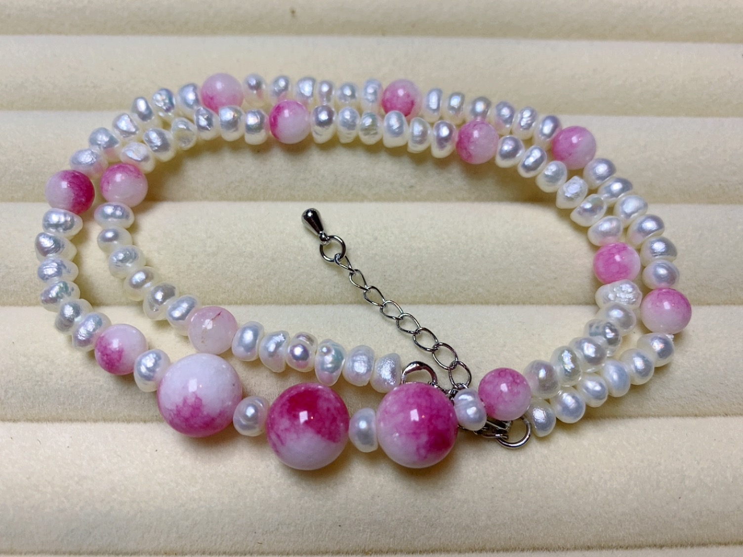 Peach Blossom Linked Pearls--Handmade Baroque Pearl Necklace with Peach Blossom Jade-Yasvitti Pearl Jewelry