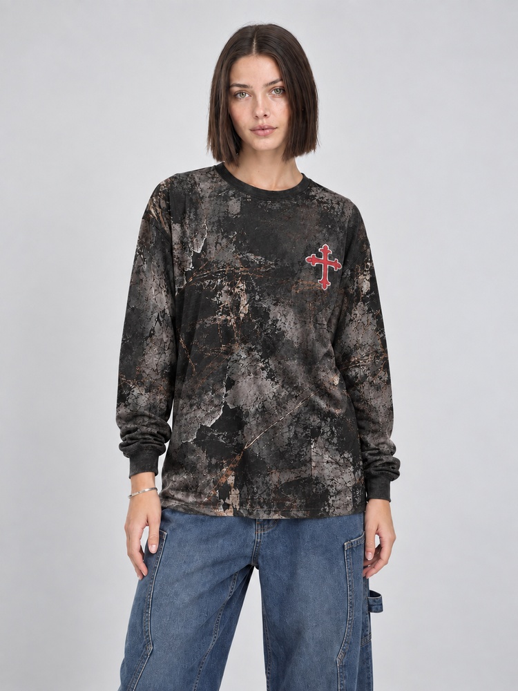Crowned Defender Eco Oversized Long-Sleeve Graphic Tees · GRS Certified