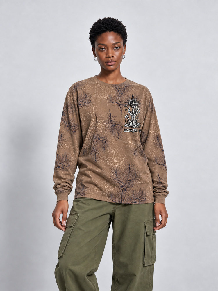 Desert Relic Eco Oversized Long-Sleeve Graphic Tees · GRS Certified