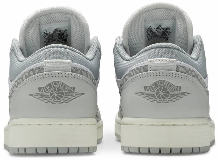 Low Premium 'Elephant Print' DH4269-100