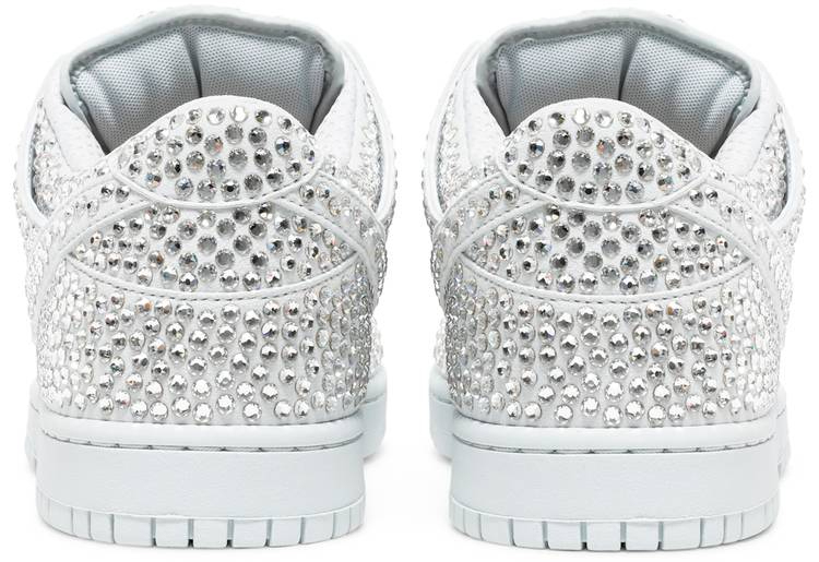 Low 'Pure Platinum' CZ2670-001