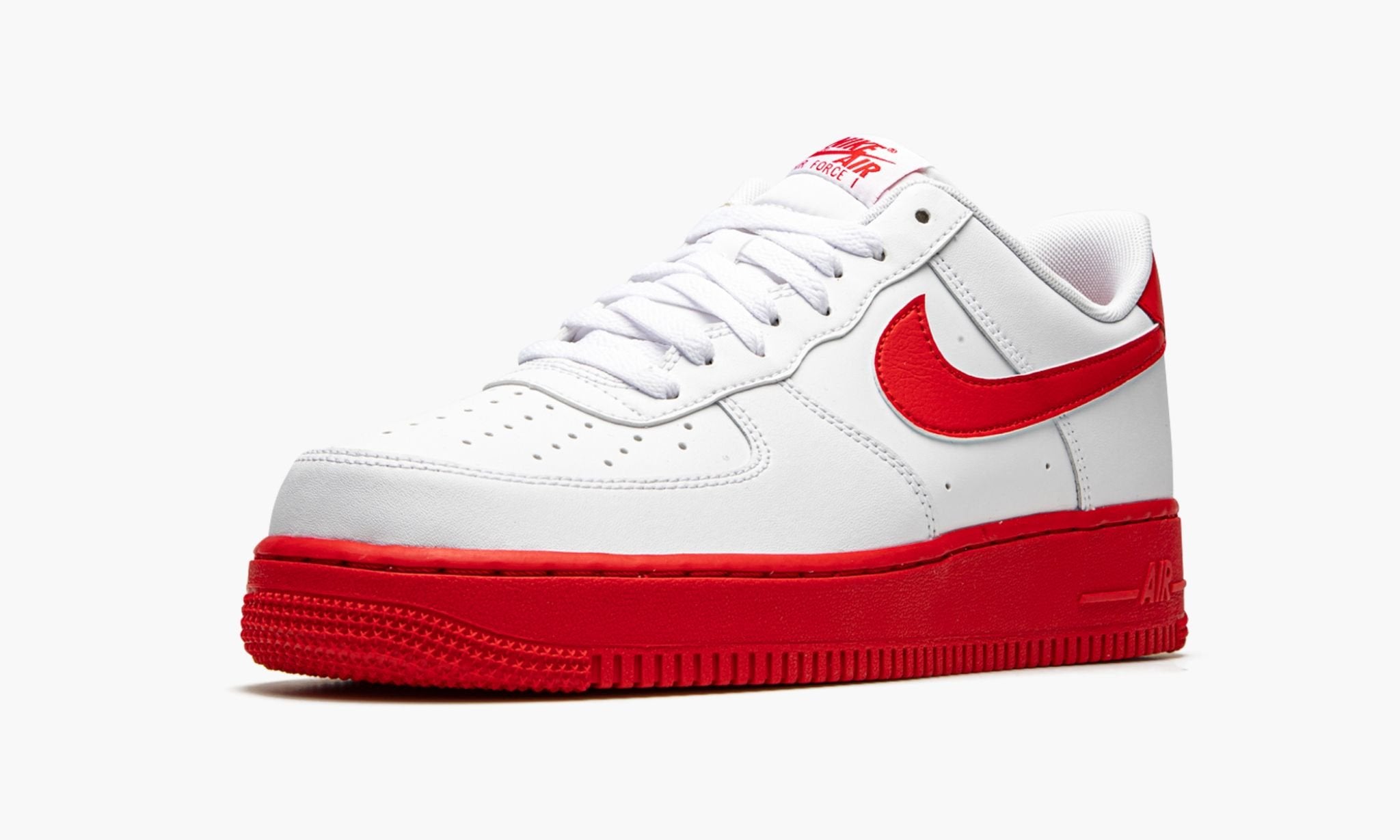 1 Low 7 ��White / University Red
