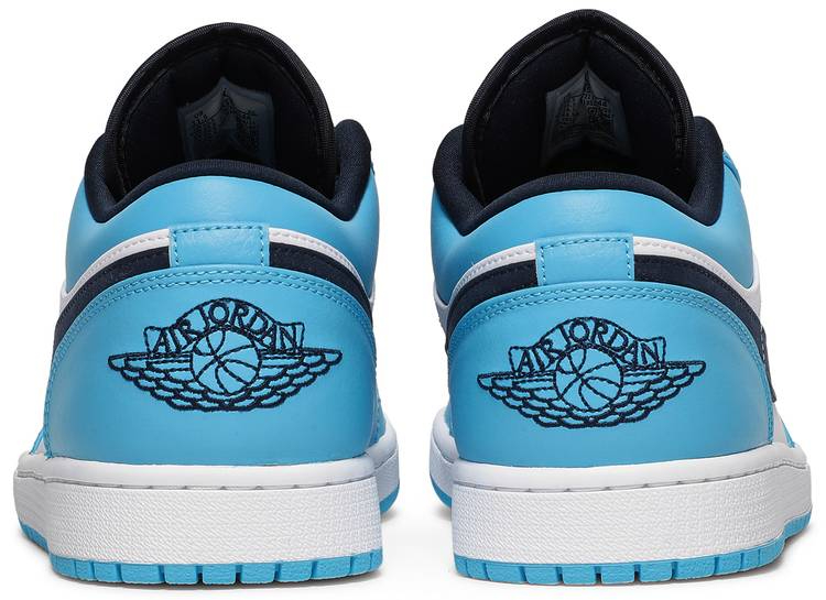Low 'UNC' 553558-144