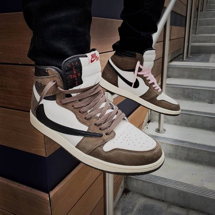 Retro High OG 'Mocha' CD4487-100