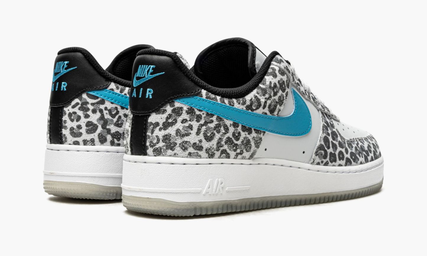 1 Low ��Snow Leopard