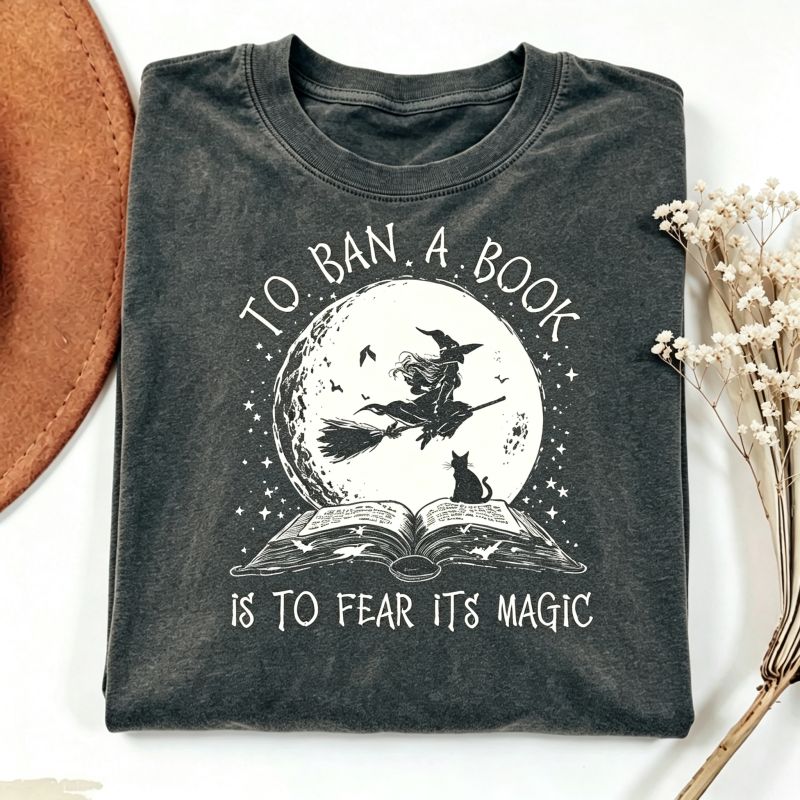 Reading Witch Halloween Bookish Graphic T‑Shirt
