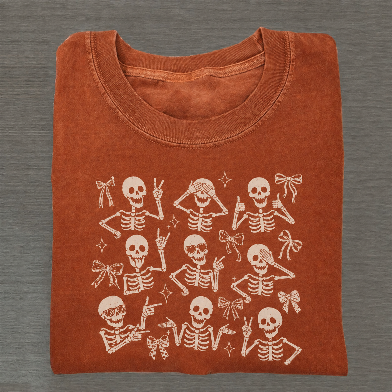Retro Halloween Funny Skeleton Bow T-Shirt